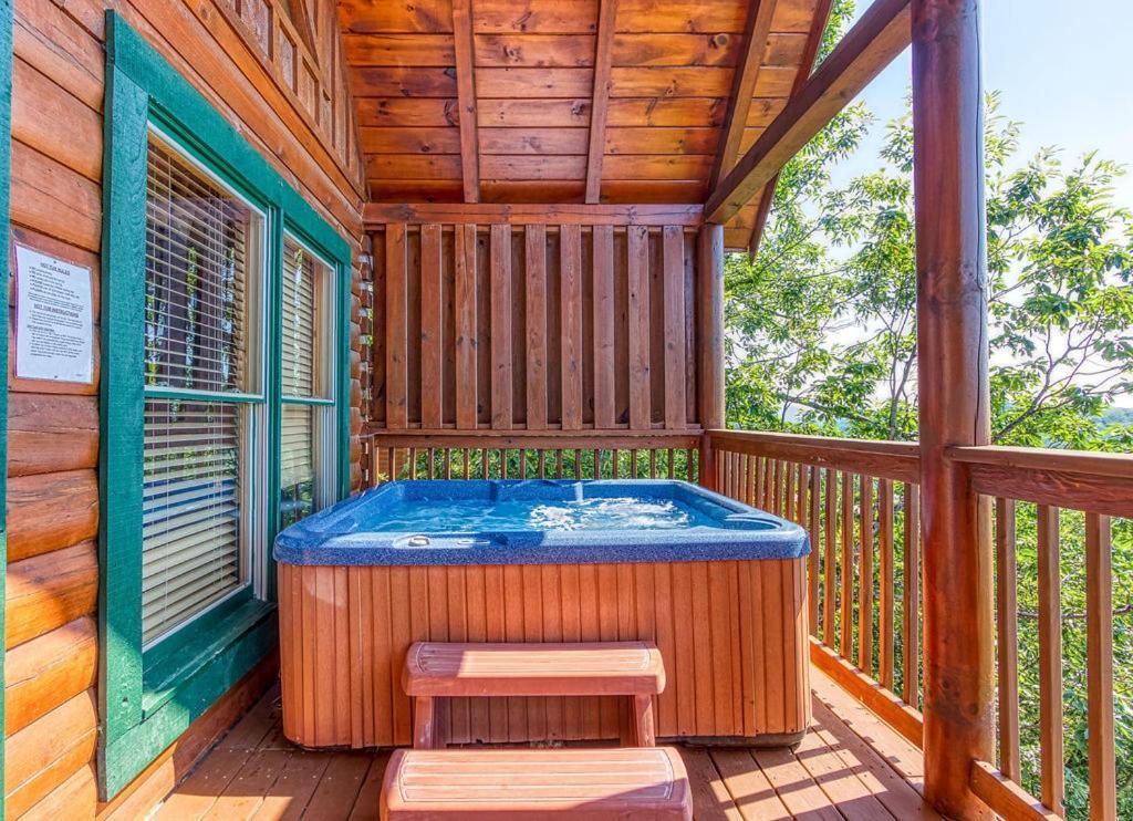 A Higher Calling, 1089 Of Free Area Attraction Tickets For Each Paid Day, Dollywood And More! Pigeon Forge Eksteriør bilde