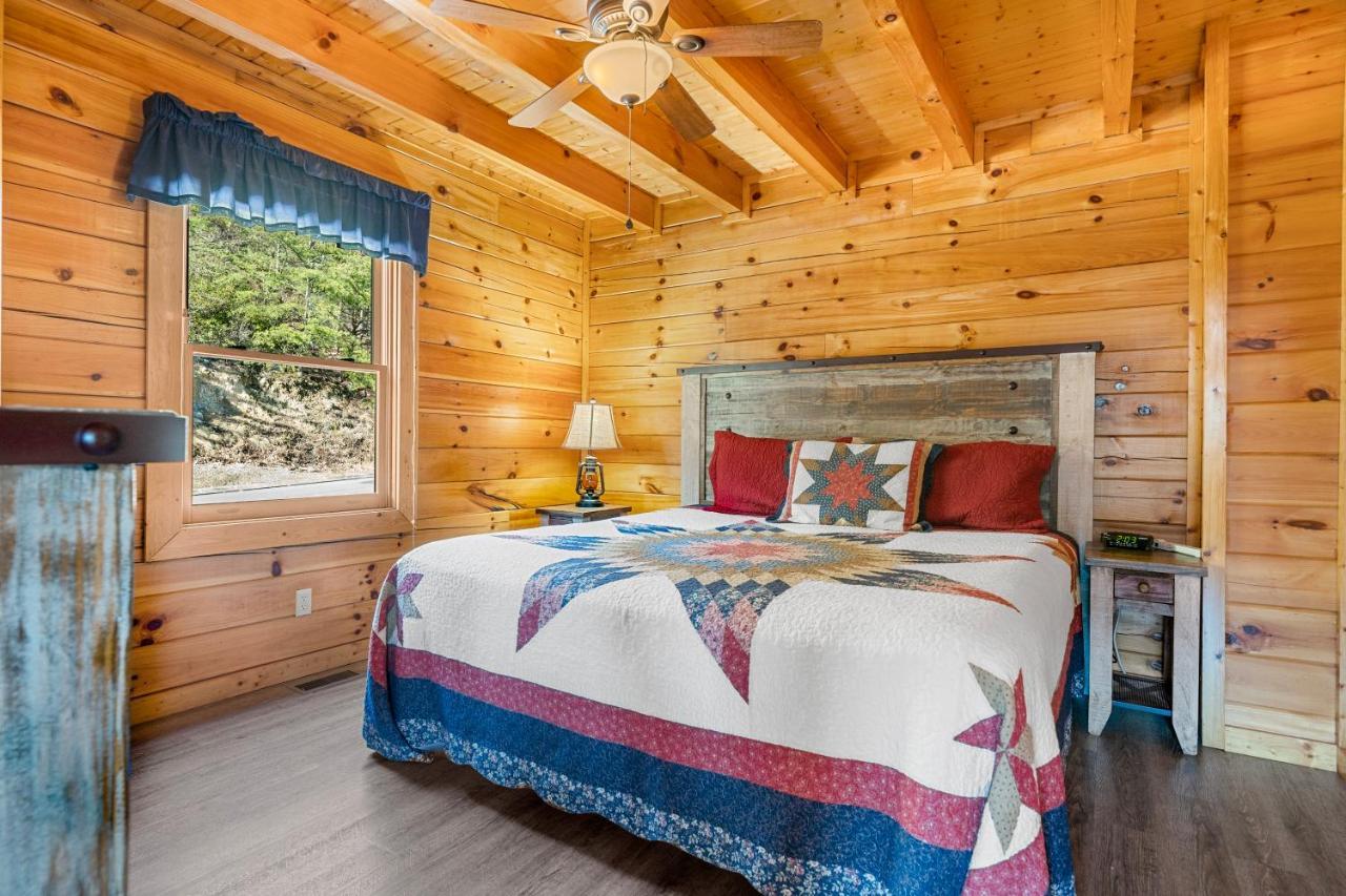 A Higher Calling, 1089 Of Free Area Attraction Tickets For Each Paid Day, Dollywood And More! Pigeon Forge Eksteriør bilde