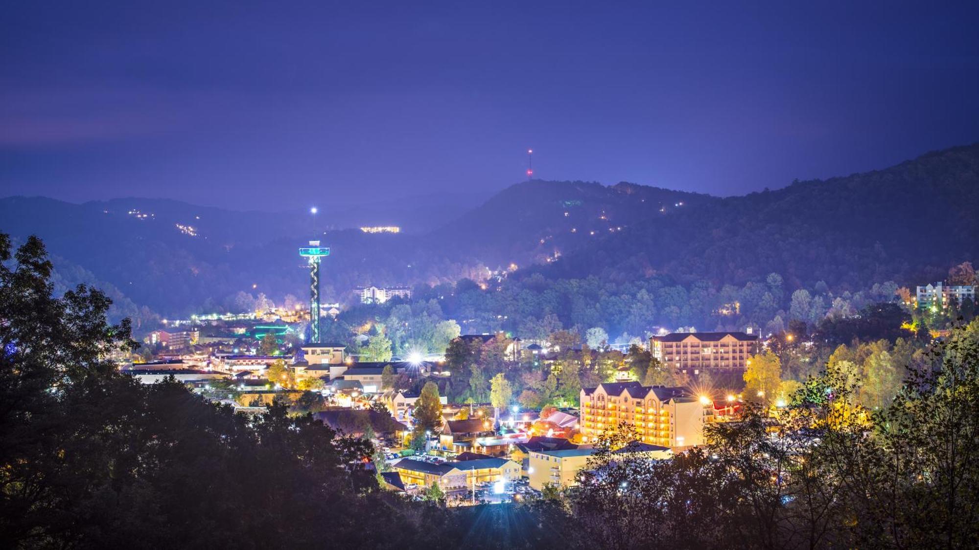 A Higher Calling, 1089 Of Free Area Attraction Tickets For Each Paid Day, Dollywood And More! Pigeon Forge Eksteriør bilde